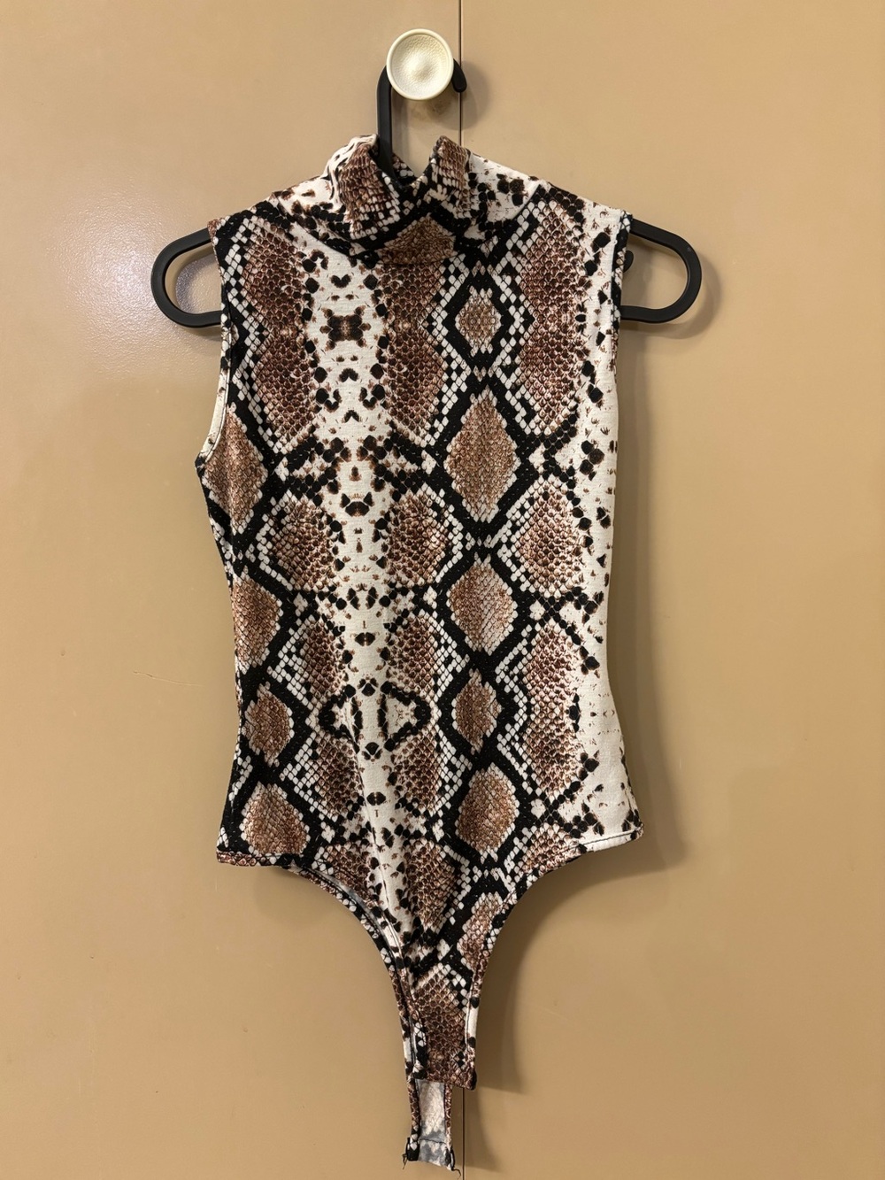 Pretty Little Thing Sleeveless Snake Print Bodysuit